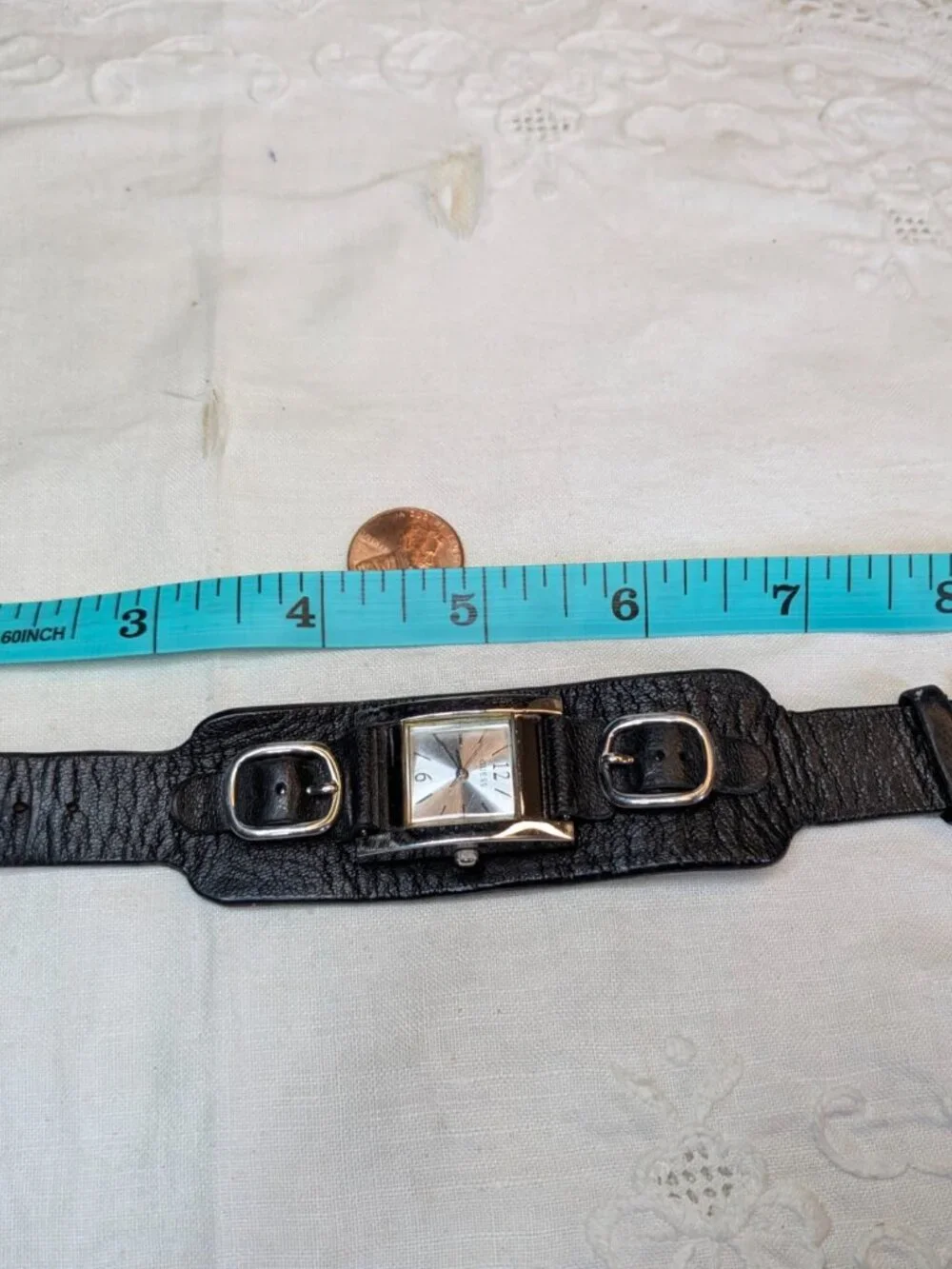 Vintage Guess G55339L Silver‑Tone Quartz Watch – Black Leather Cuff Band